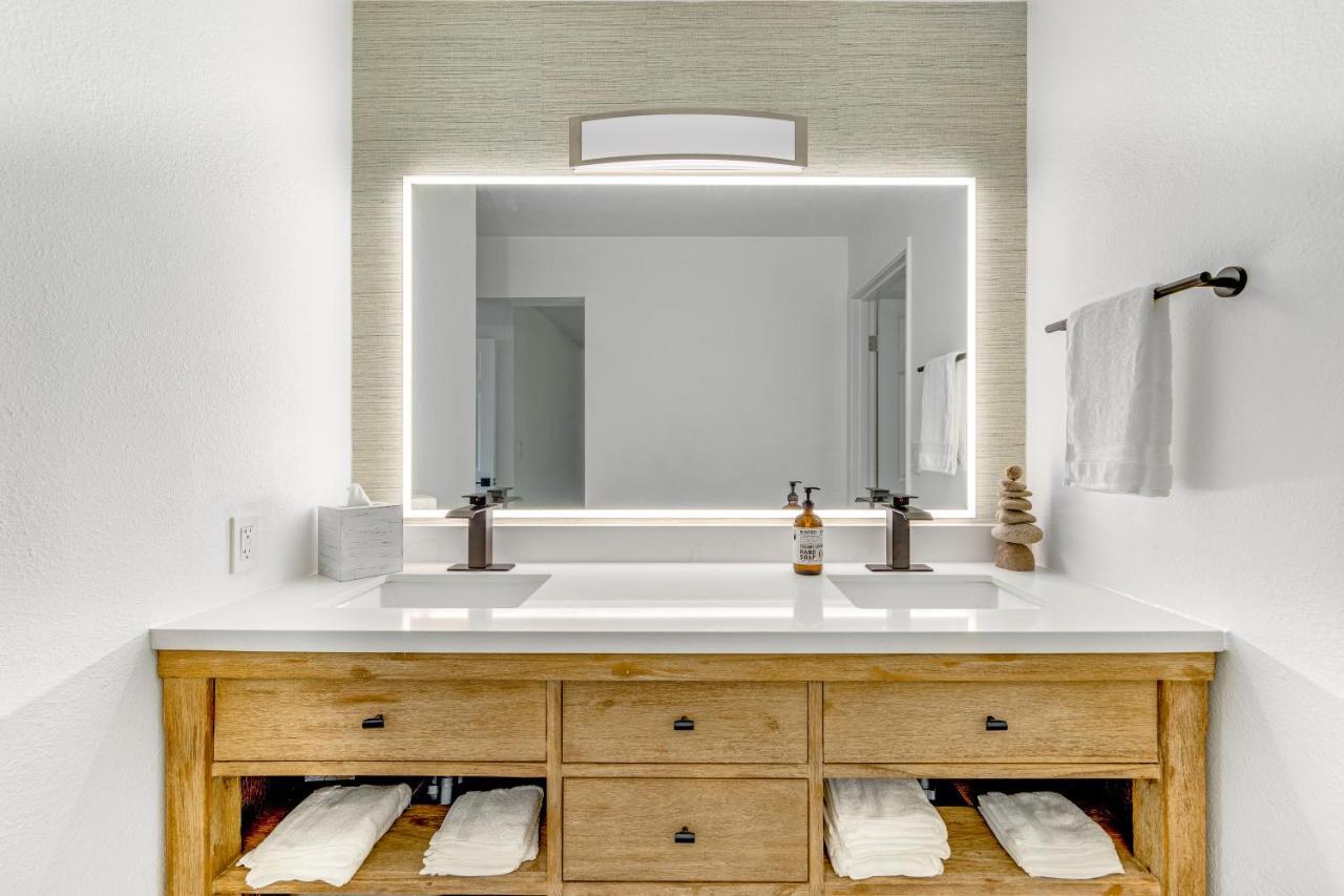 Newly Renovated Condo With Sup Paddle Boards And Golf Clubs Included Kailua-Kona Extérieur photo