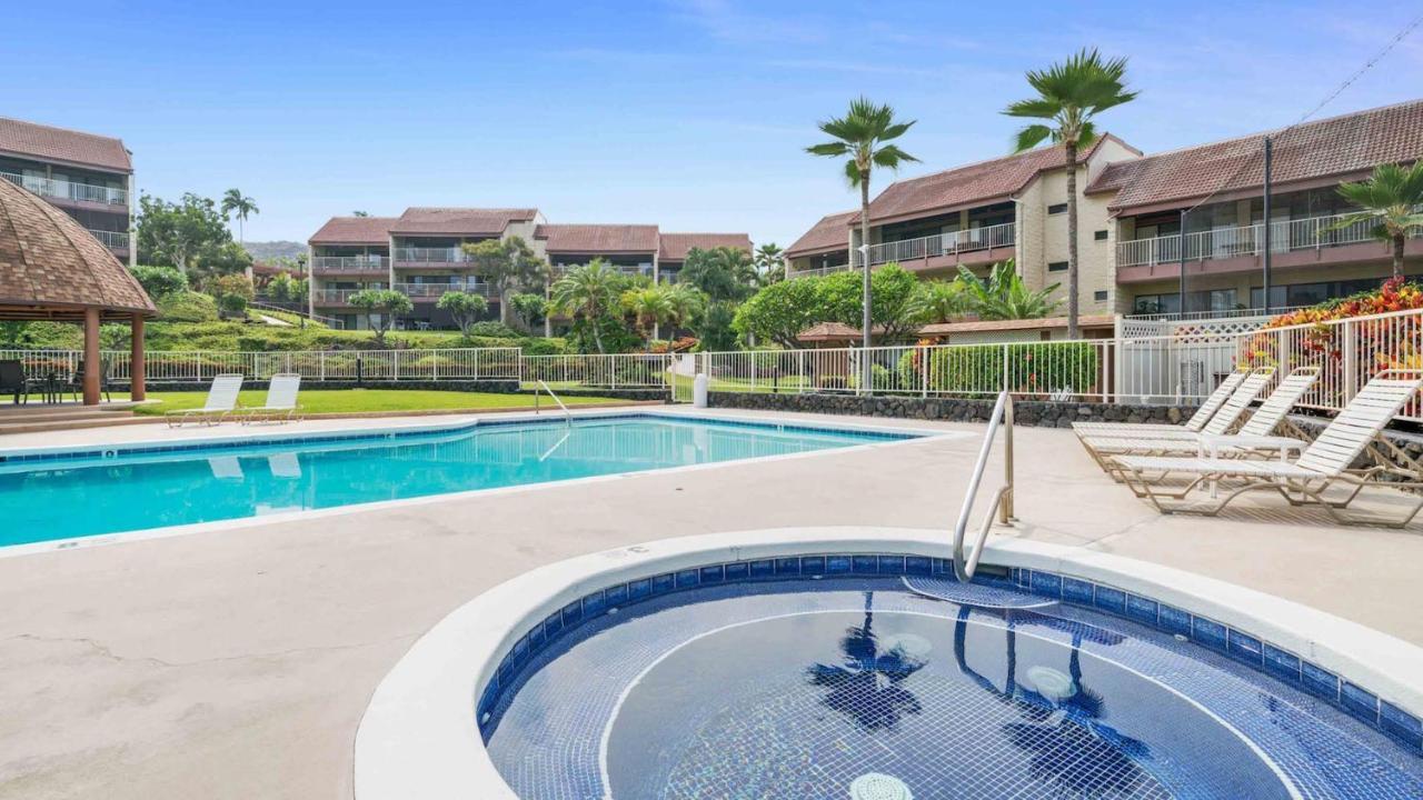 Newly Renovated Condo With Sup Paddle Boards And Golf Clubs Included Kailua-Kona Extérieur photo